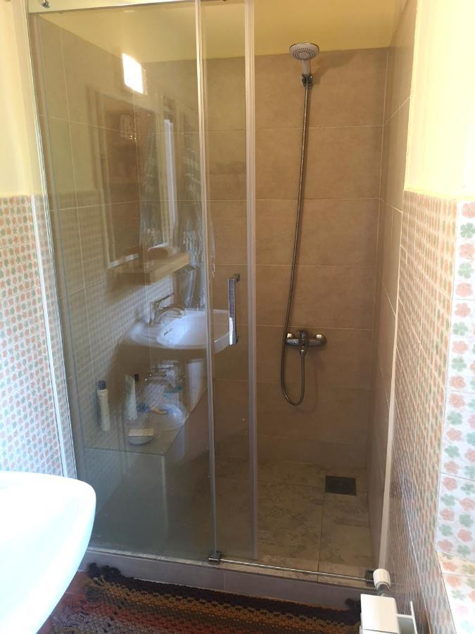הוילה לוג פוד מנגרטום Predel House מראה חיצוני תמונה