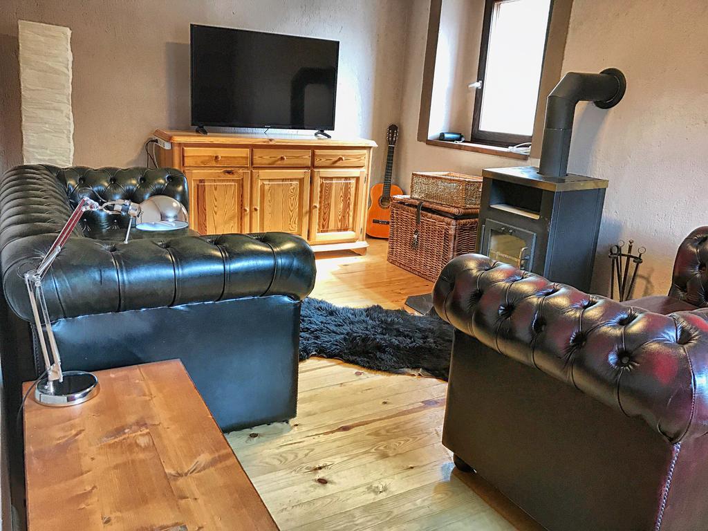 הוילה לוג פוד מנגרטום Predel House מראה חיצוני תמונה