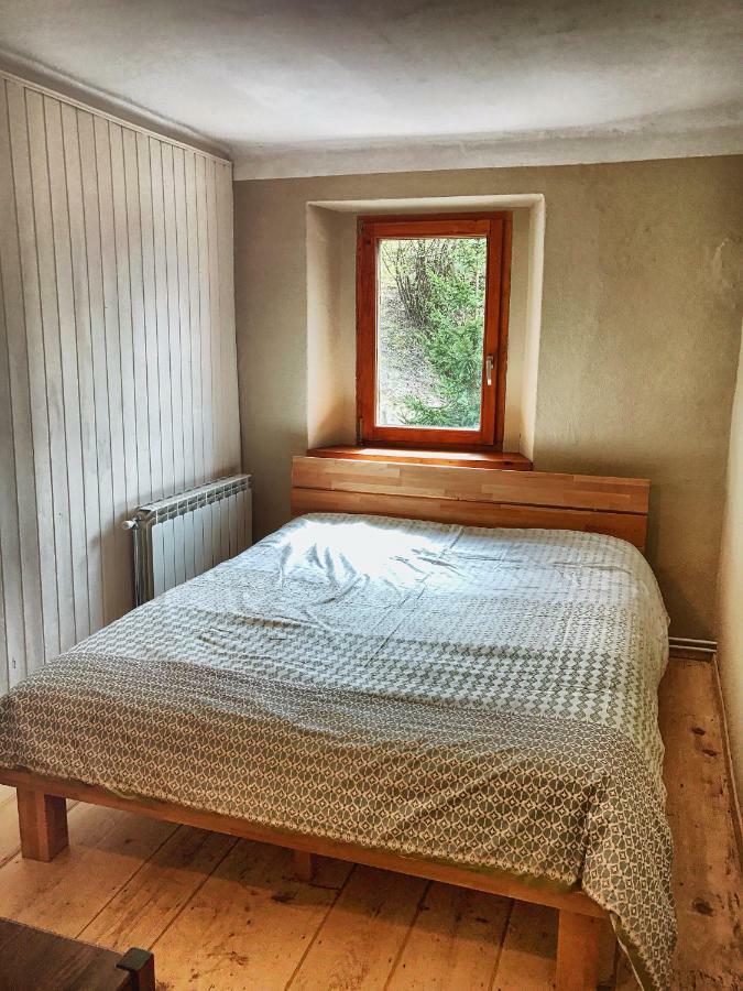 הוילה לוג פוד מנגרטום Predel House מראה חיצוני תמונה